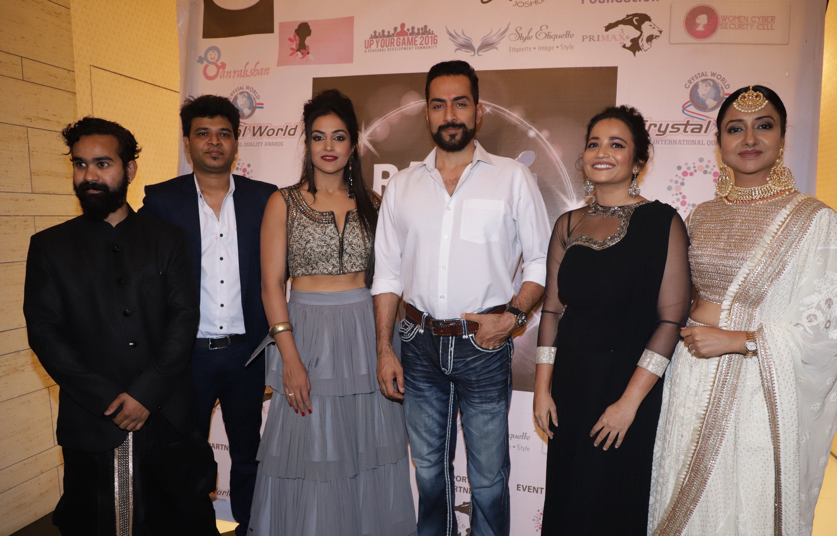 rsz_madhu_hs_shaan_shanawaz_harshi_madhaparia_sudhanshu_pandey_and_vani_khare